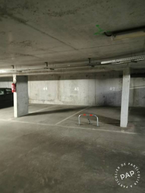 Location Garage, parking Massy (91300)  70&nbsp;&euro;