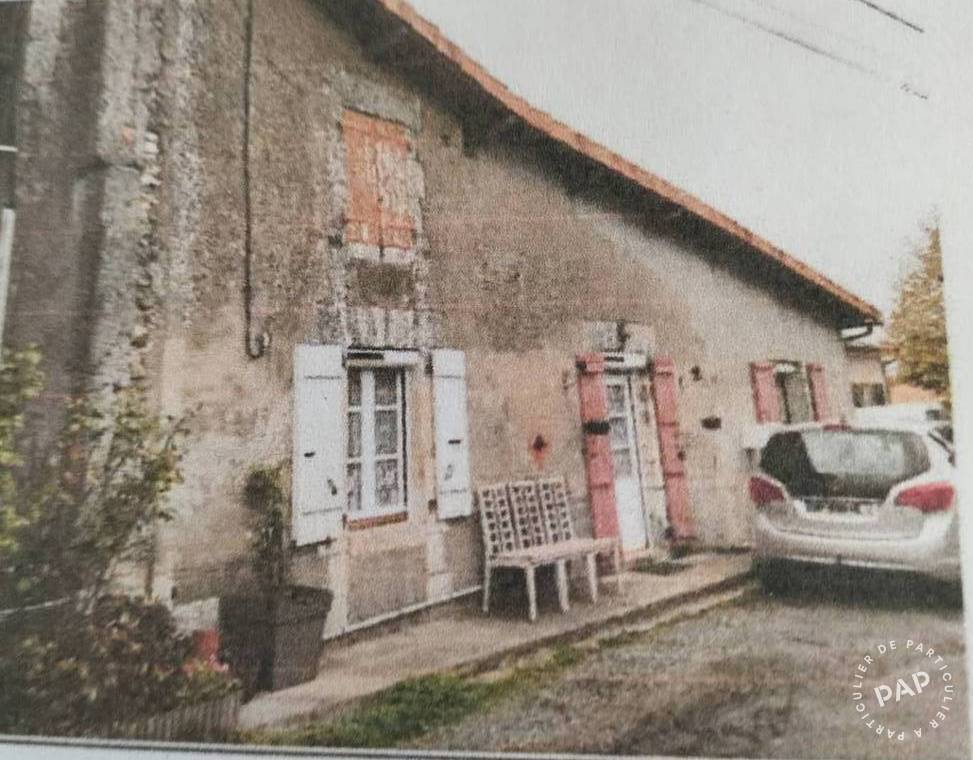 Vente maison 114 m² RoumazièresLoubert (16270) 114 m² 45.000