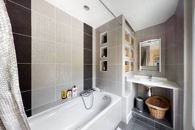 Suresnes (92150)