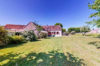 A Thorigny-Sur-Oreuse Proche De Sens