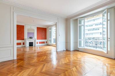 Paris 7E