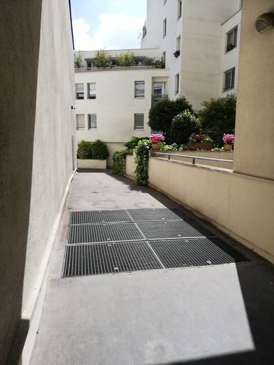 Paris 12E Pour Deux Parkings