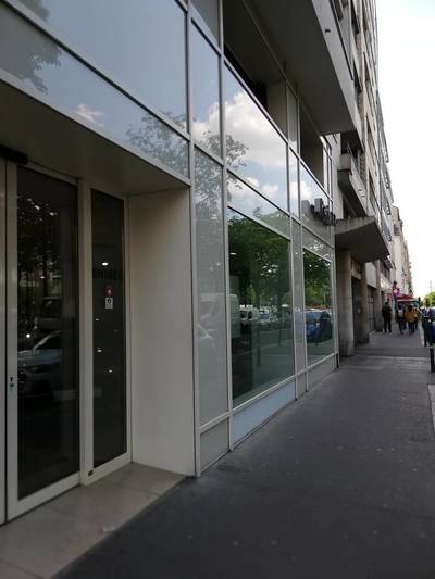 Paris 12E Pour Deux Parkings