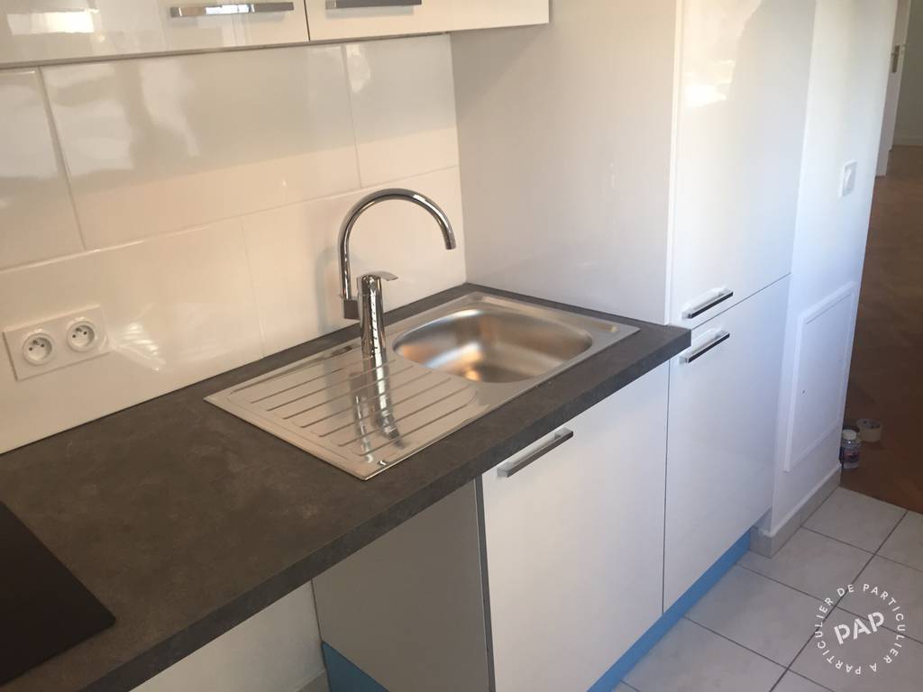 Location immobilier 1.250&nbsp;&euro; Courbevoie (92400)