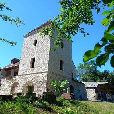 Propriété Proche De Noyers-Sur-Serein