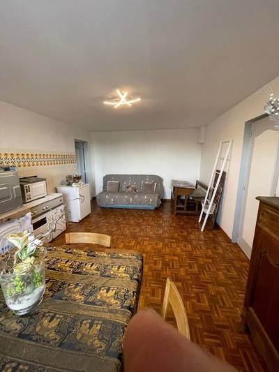 Castelnau-De-Montmiral (81140)