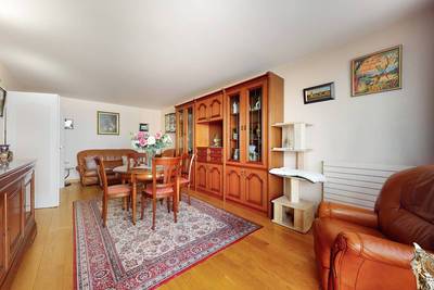 Charenton-Le-Pont (94220) Avec Balcon