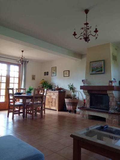 Harcourt (27800)