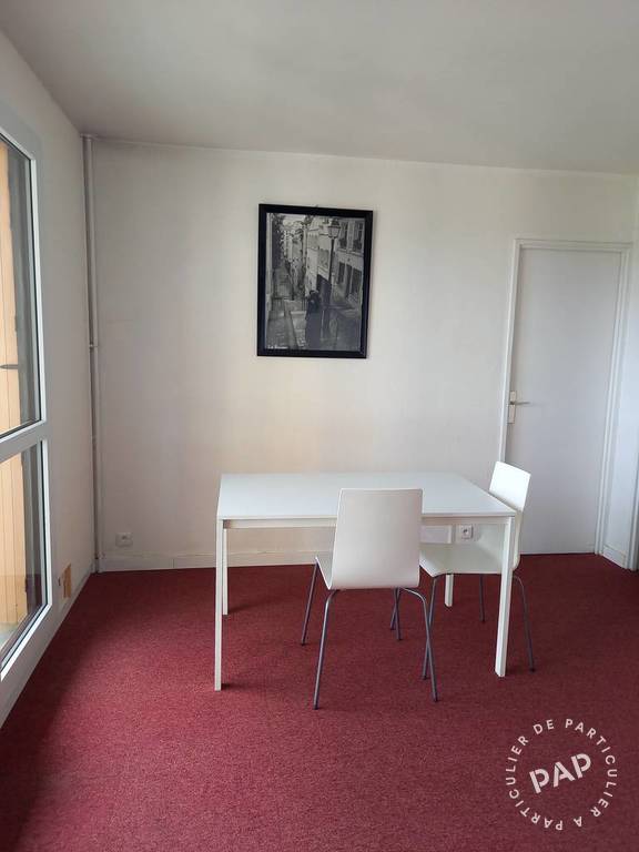 Location meublée studio 33 m² Le Bourget (93350) 33 m² 786 € De