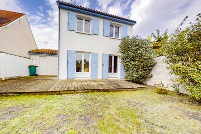 3 Chambres Et 1 Bureau Sur Terrain De 268M²