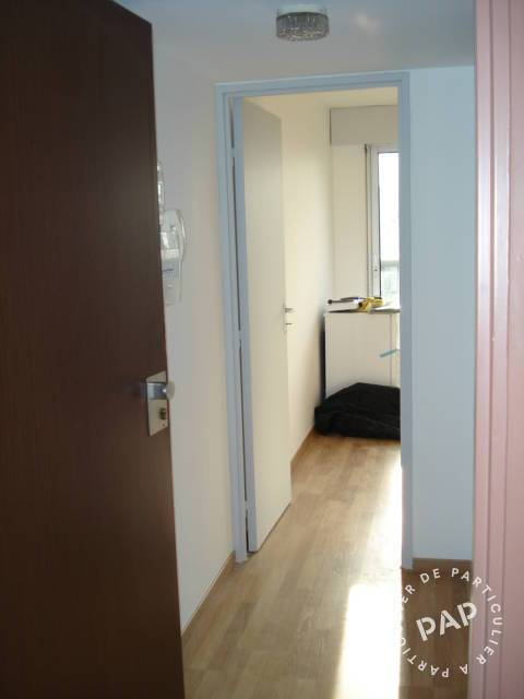 Location immobilier 735&nbsp;&euro; Courbevoie