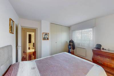 Fréjus (83370)
