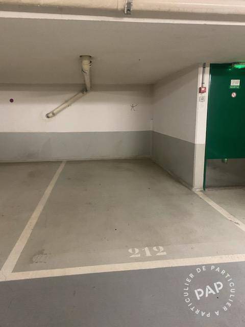 Location Garage, parking Paris 15E (75015)  110&nbsp;&euro;