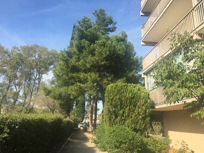 Fréjus (83600)
