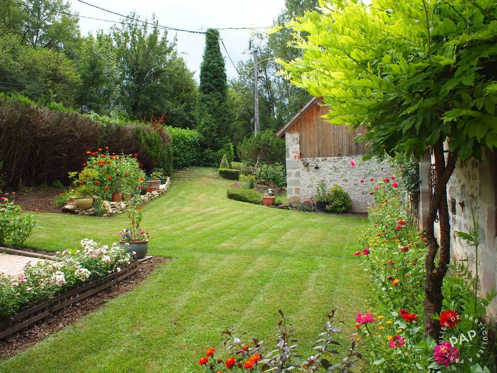 Vente maison 117 m² La ChapelleAuxSaints (19120) 117 m² 270.000