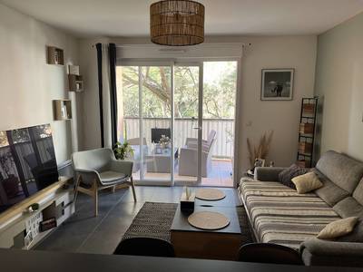 Fréjus (83600)