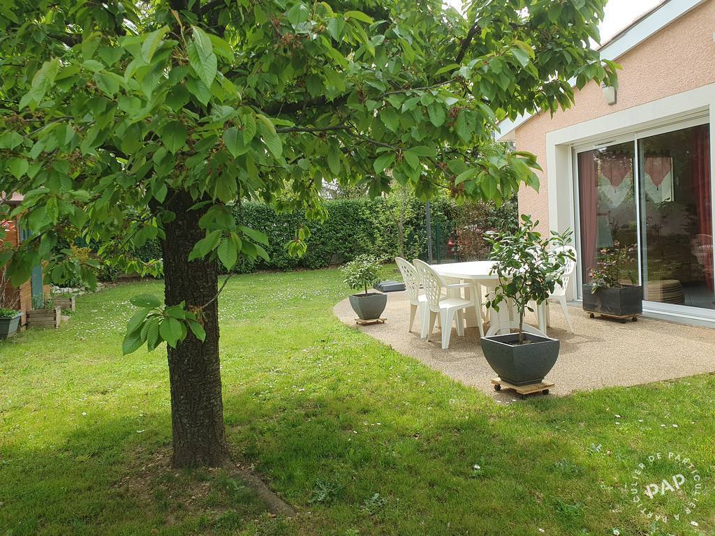 Maison à Vendre Mions Particulier à Particulier Vente maison 121 m² Mions (69780) - 121 m² - 587.000 € | Particulier à  Particulier - PAP