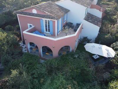 Grimaud (83310)