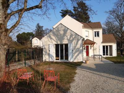 Bois-Le-Roi (77590)