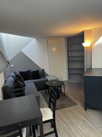 + Terrasse 12 M²
