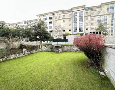 Sèvres, Avec Jardin Privatif