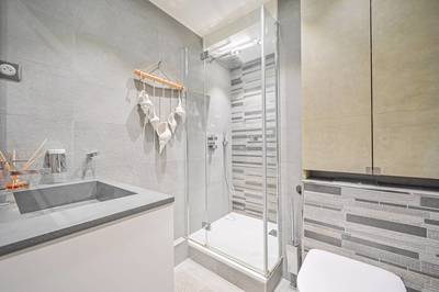 Avec Un Balcon De 7.32M²