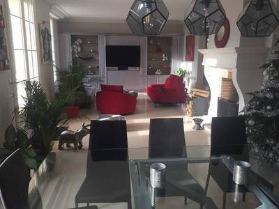 Vaux-Sur-Seine (78740)