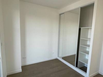Saint-Ouen-Sur-Seine (93400)