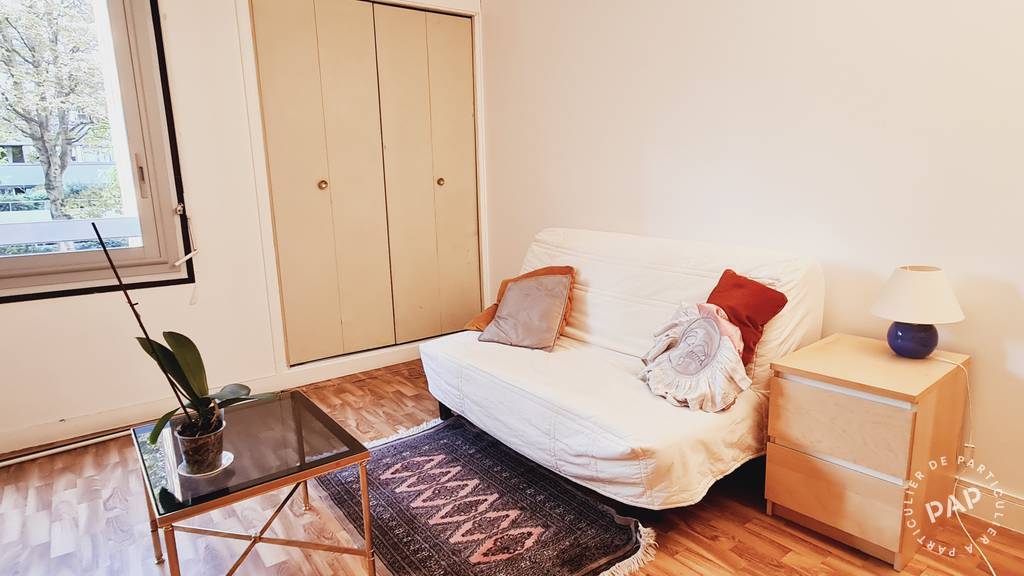 Location appartement studio Paris 20e